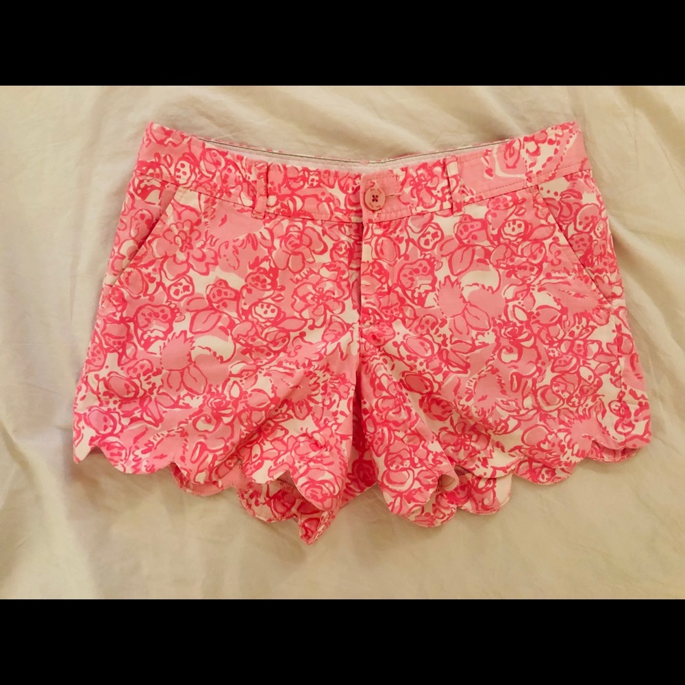 Lilly Pulitzer she’s a Fox buttercup shorts